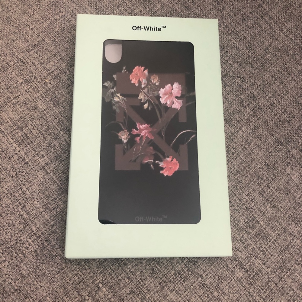 Authentic Off-White iPhone XS Max case - New!